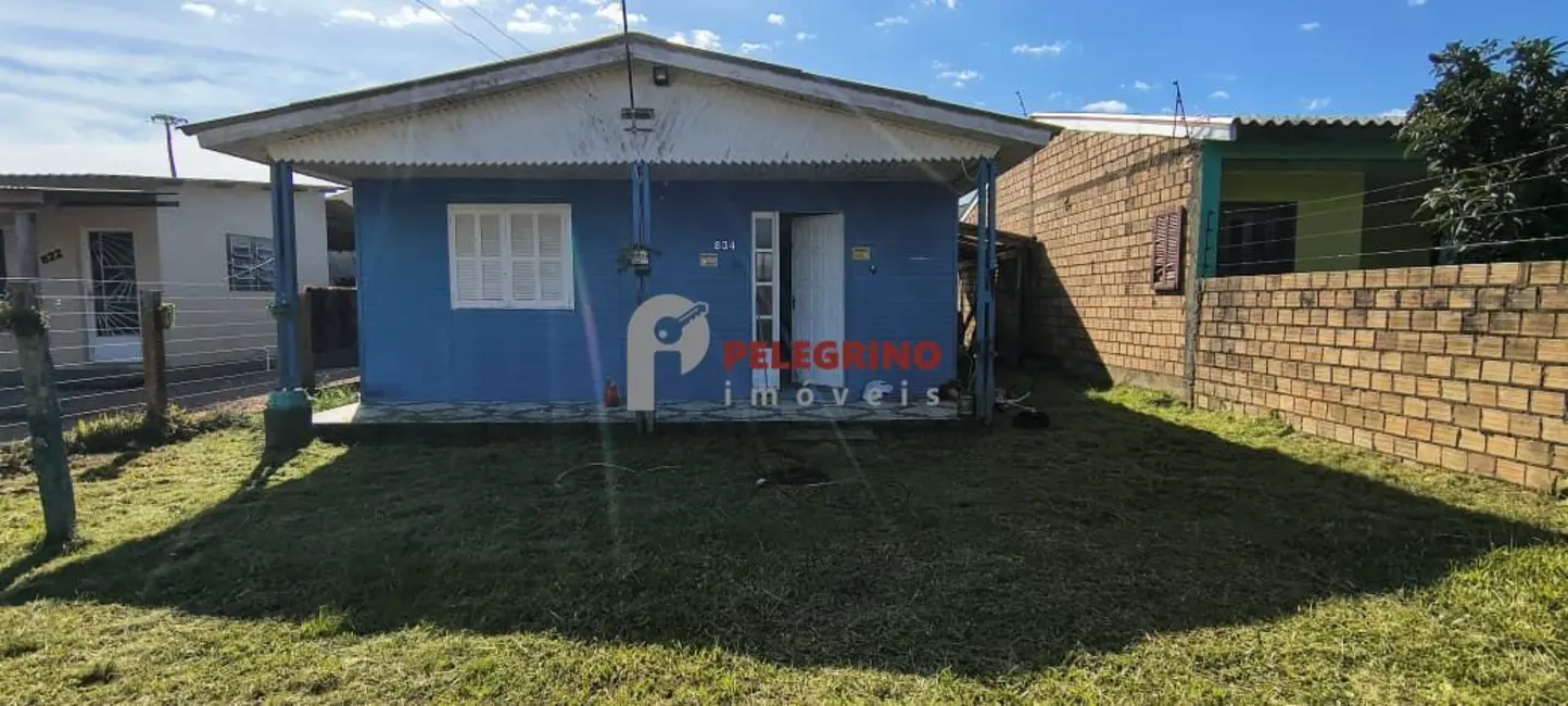 Foto 2 de Casa com 2 quartos à venda, 64m2 em Tapes - RS