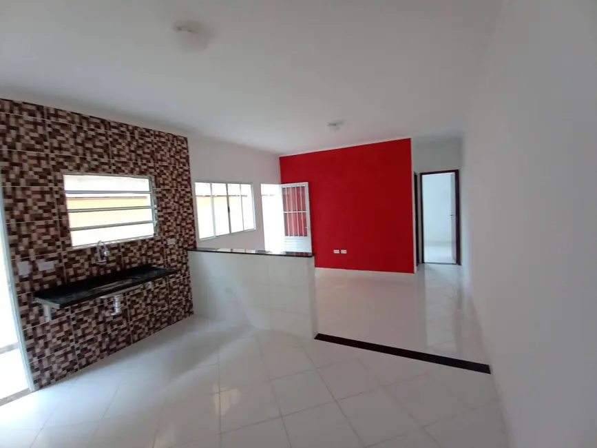 Foto 4 de Casa com 2 quartos à venda, 135m2 em Mongagua - SP