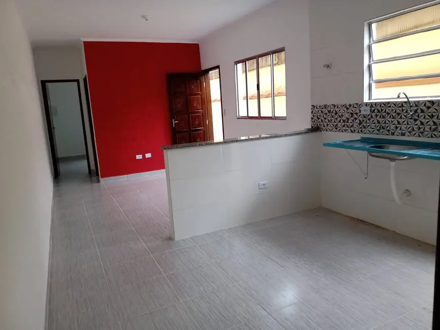 Foto 8 de Casa com 2 quartos à venda, 135m2 em Mongagua - SP