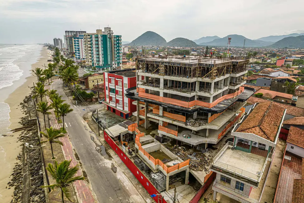 Foto 4 de Apartamento com 2 quartos à venda, 85m2 em Mongagua - SP