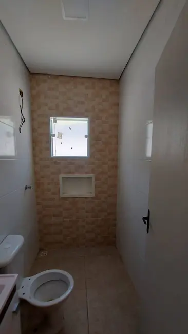 Foto 5 de Casa com 2 quartos à venda, 180m2 em Mongagua - SP