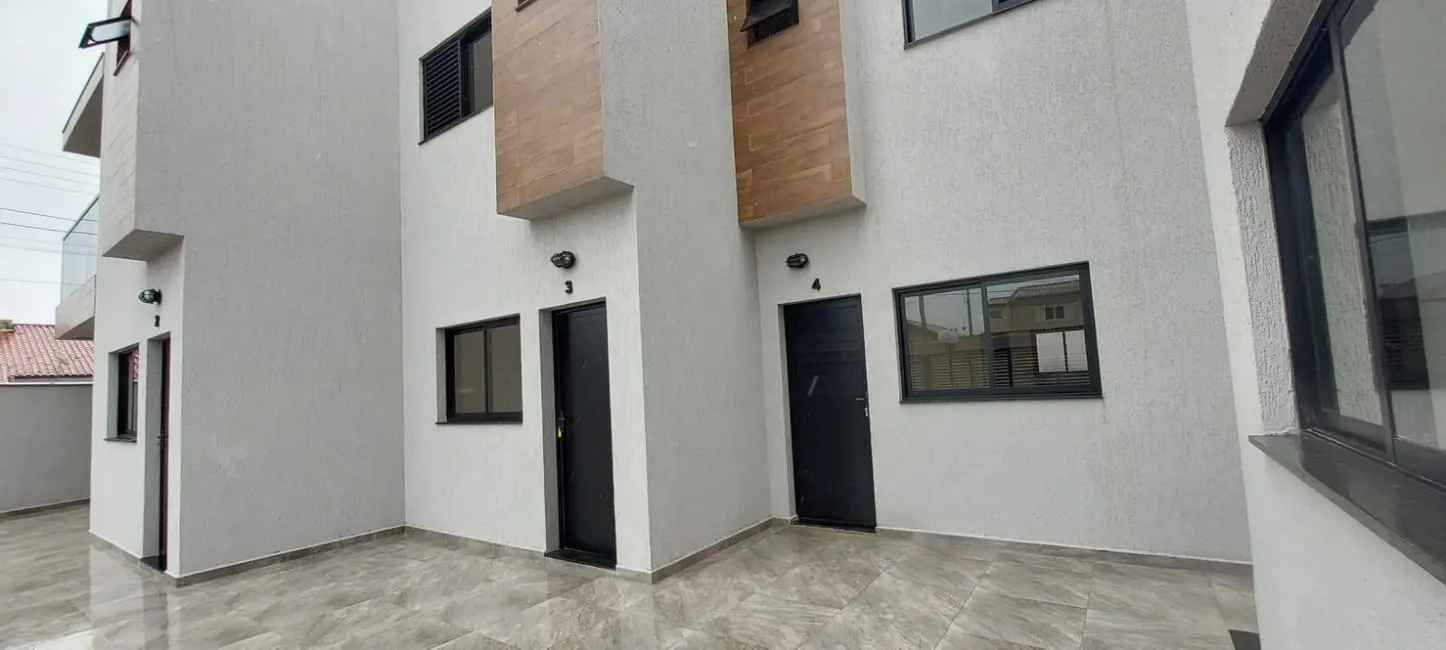 Foto 2 de Sobrado com 2 quartos à venda, 90m2 em Mongagua - SP