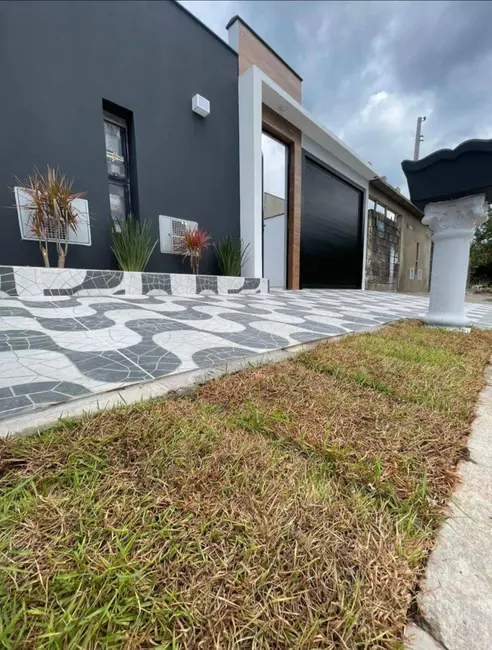 Foto 3 de Casa com 2 quartos à venda, 156m2 em Itanhaem - SP