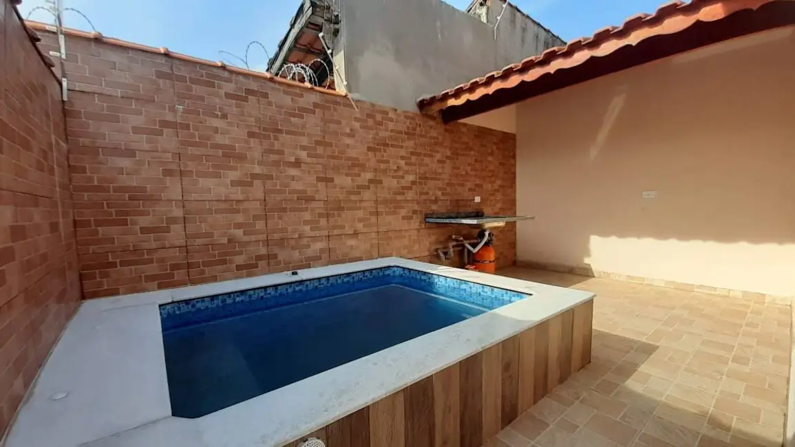 Casa com 2 quartos à venda, 125m2 em Mongagua - SP - imagem 1 Foto 1 de Casa com 2 quartos à venda, 125m2 em Mongagua - SP