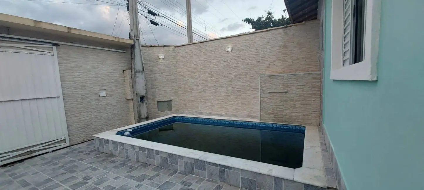 Casa com 2 quartos à venda, 60m2 em Agenor de Campos, Mongagua - SP - imagem 3 Foto 3 de Casa com 2 quartos à venda, 60m2 em Agenor de Campos, Mongagua - SP