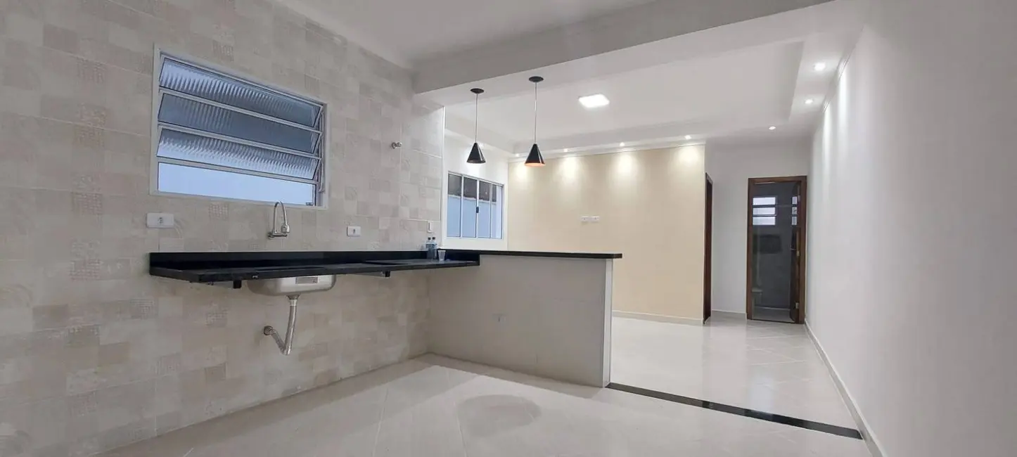 Casa com 2 quartos à venda, 60m2 em Agenor de Campos, Mongagua - SP - imagem 4 Foto 4 de Casa com 2 quartos à venda, 60m2 em Agenor de Campos, Mongagua - SP