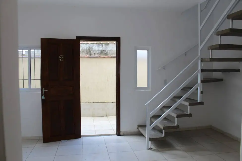 Foto 3 de Casa com 2 quartos à venda, 52m2 em Mongagua - SP