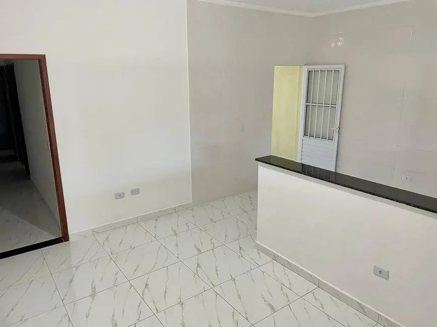 Foto 6 de Casa com 2 quartos à venda, 91m2 em Mongagua - SP