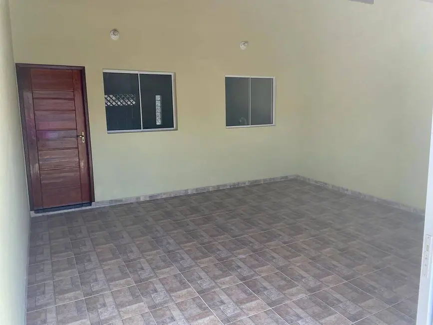 Foto 2 de Casa com 2 quartos à venda, 91m2 em Mongagua - SP
