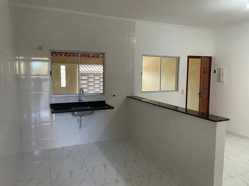 Foto 7 de Casa com 2 quartos à venda, 91m2 em Mongagua - SP