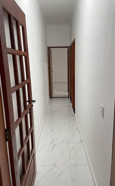 Foto 8 de Casa com 2 quartos à venda, 91m2 em Mongagua - SP