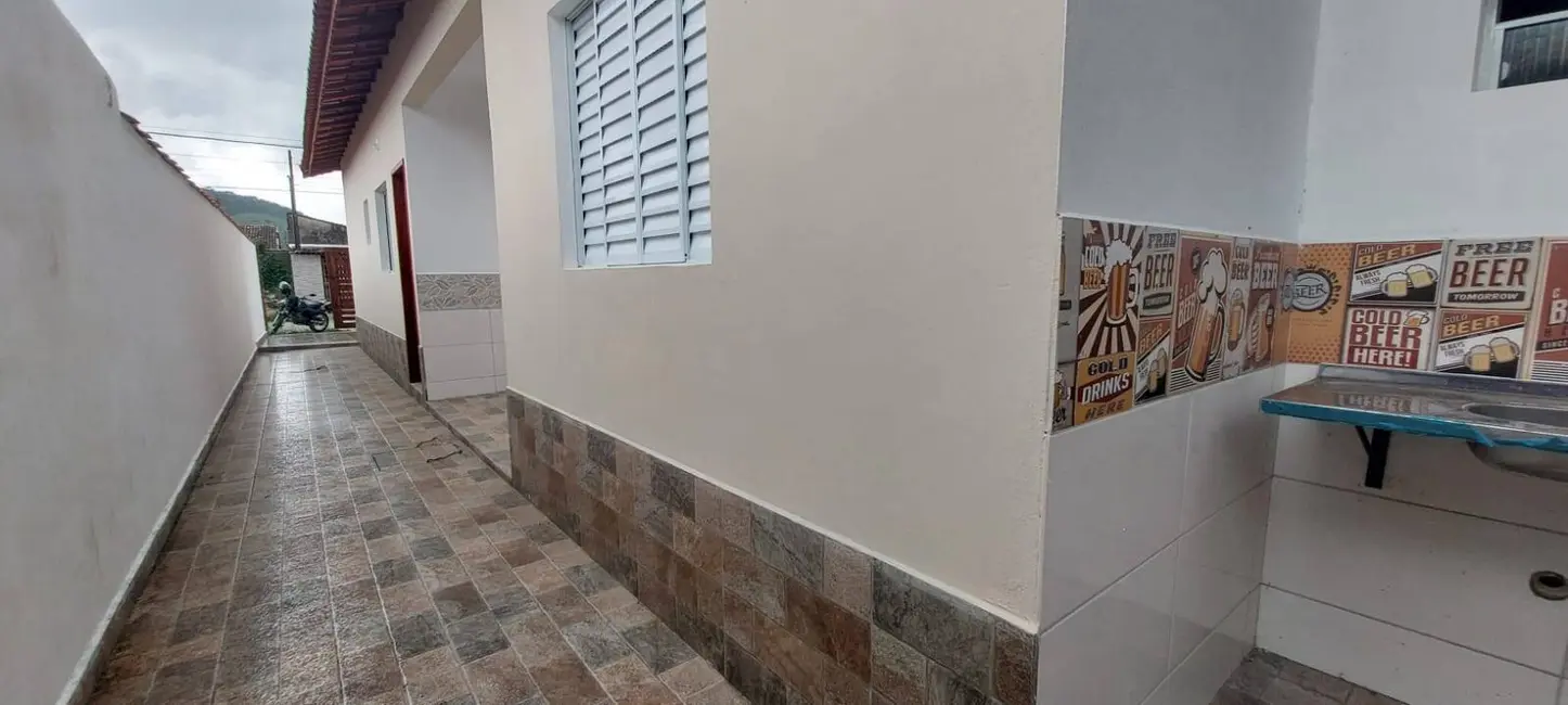 Foto 4 de Casa com 2 quartos à venda, 60m2 em Mongagua - SP