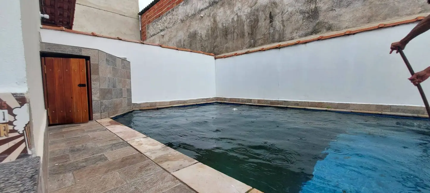 Foto 5 de Casa com 2 quartos à venda, 60m2 em Mongagua - SP