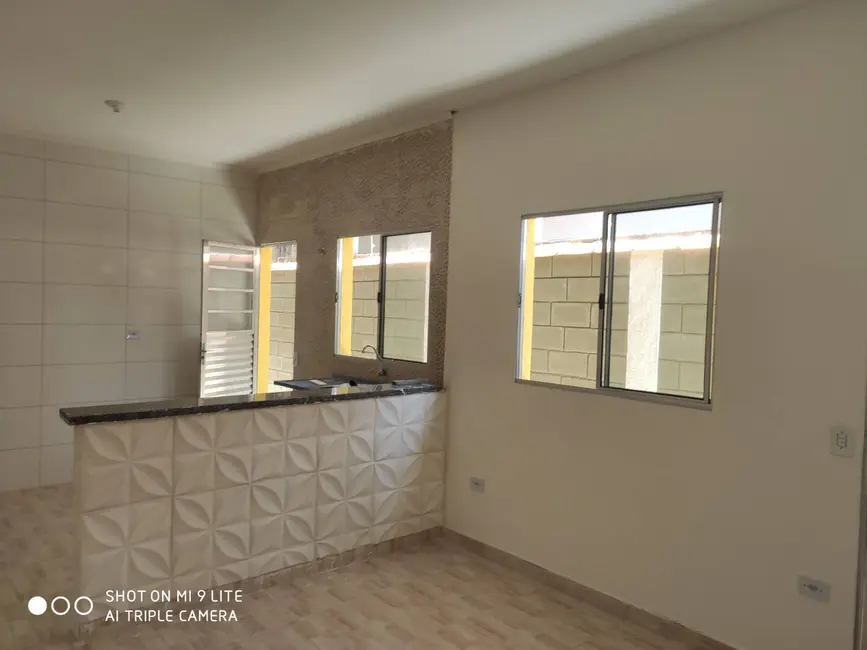 Foto 8 de Casa com 2 quartos à venda, 60m2 em Itanhaem - SP