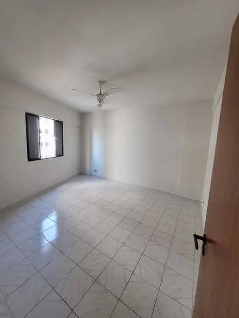 Foto 3 de Apartamento com 1 quarto à venda, 46m2 em Caiçara, Praia Grande - SP