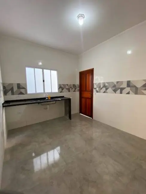 Foto 7 de Casa com 2 quartos à venda, 87m2 em Itanhaem - SP