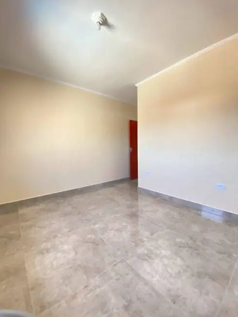 Foto 5 de Casa com 2 quartos à venda, 87m2 em Itanhaem - SP