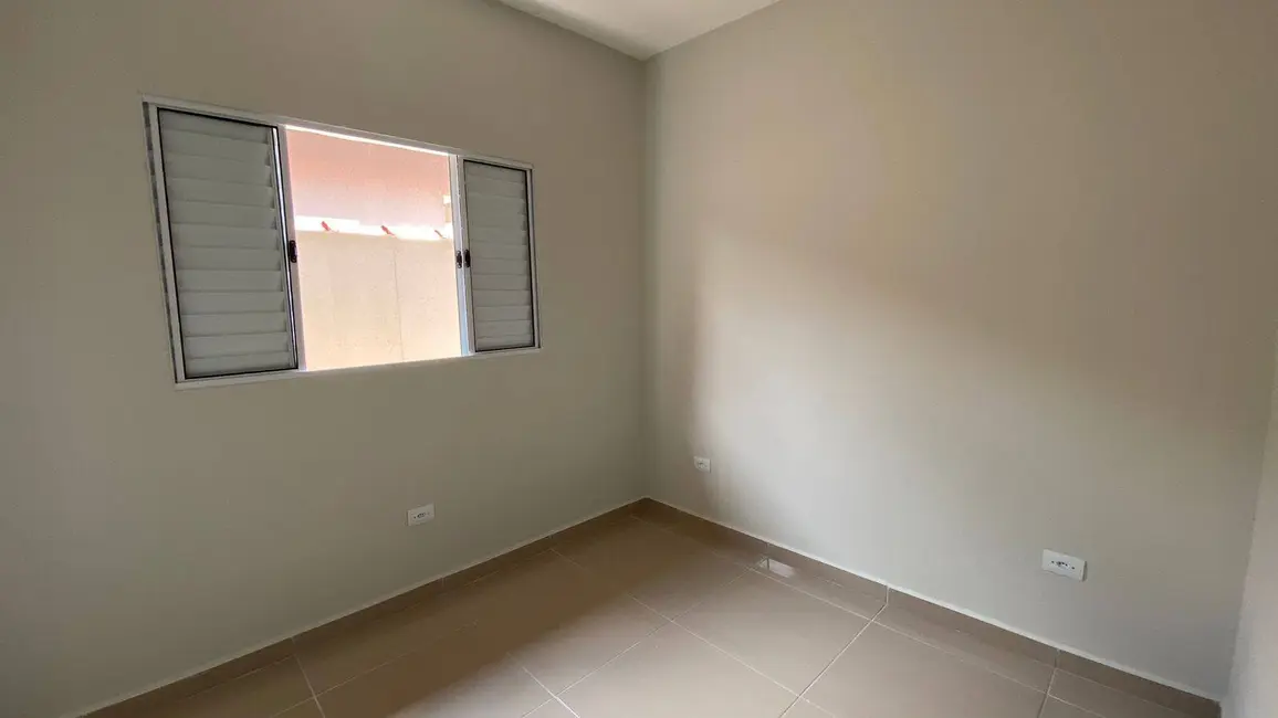 Foto 5 de Casa com 2 quartos à venda, 87m2 em Itanhaem - SP