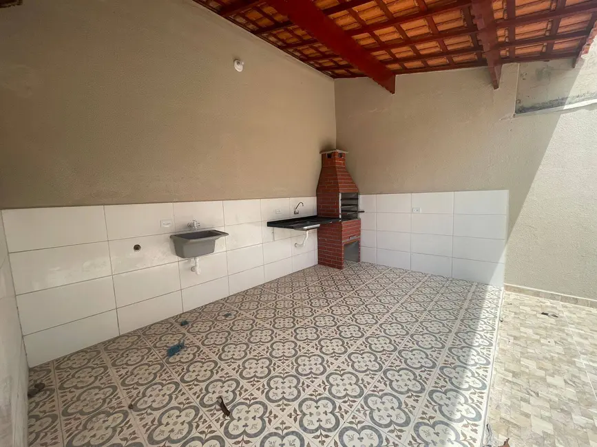 Casa com 3 quartos à venda, 260m2 em Agenor de Campos, Mongagua - SP - imagem 6 Foto 6 de Casa com 3 quartos à venda, 260m2 em Agenor de Campos, Mongagua - SP