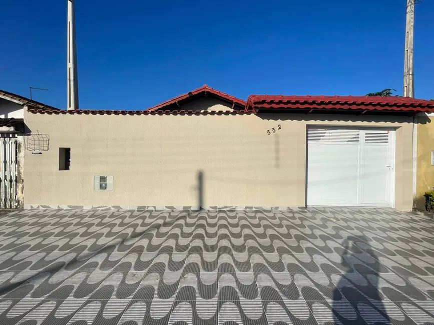 Casa com 3 quartos à venda, 260m2 em Agenor de Campos, Mongagua - SP - imagem 8 Foto 8 de Casa com 3 quartos à venda, 260m2 em Agenor de Campos, Mongagua - SP