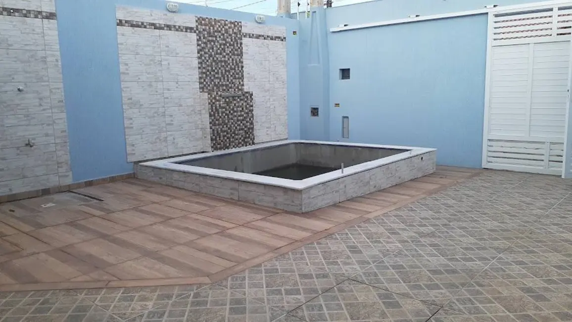 Foto 3 de Casa com 2 quartos à venda em Itanhaem - SP