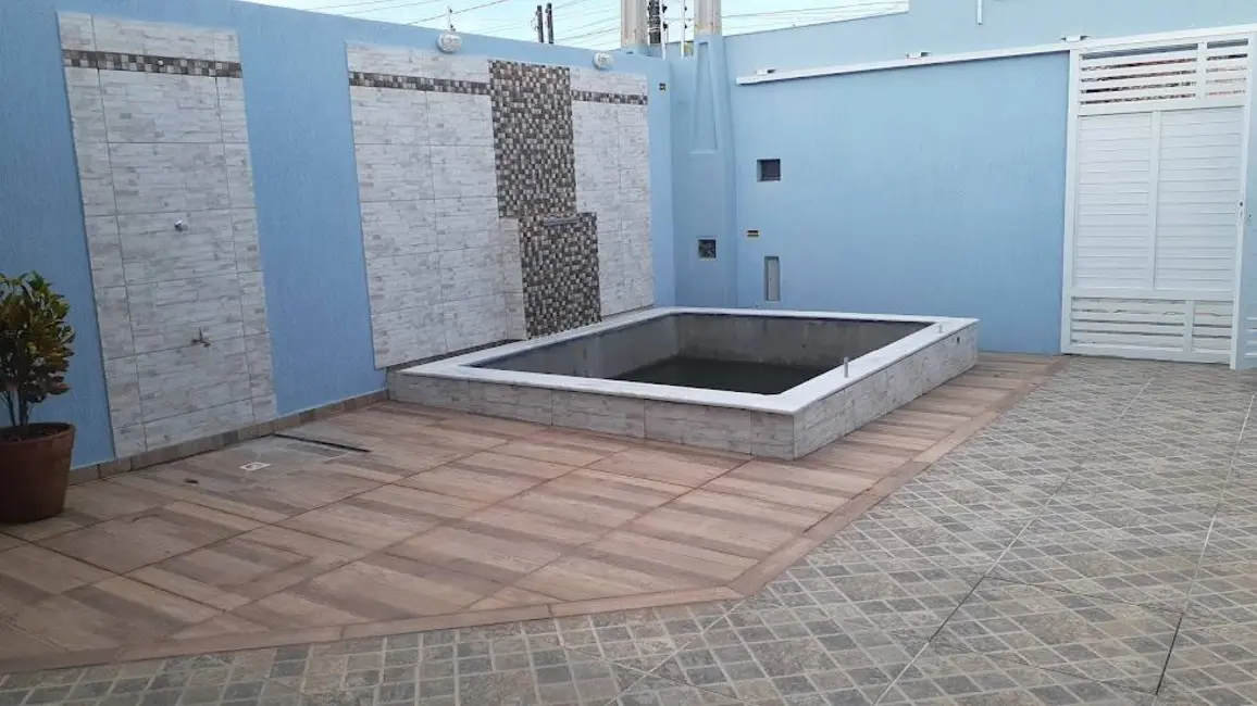 Foto 6 de Casa com 2 quartos à venda em Itanhaem - SP