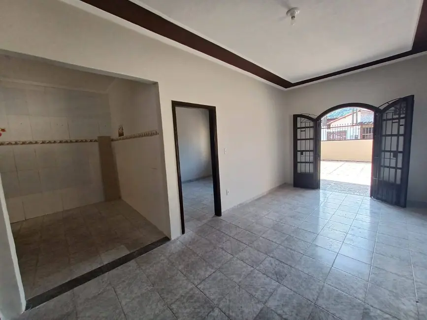 Foto 4 de Casa com 3 quartos à venda, 114m2 em Mongagua - SP