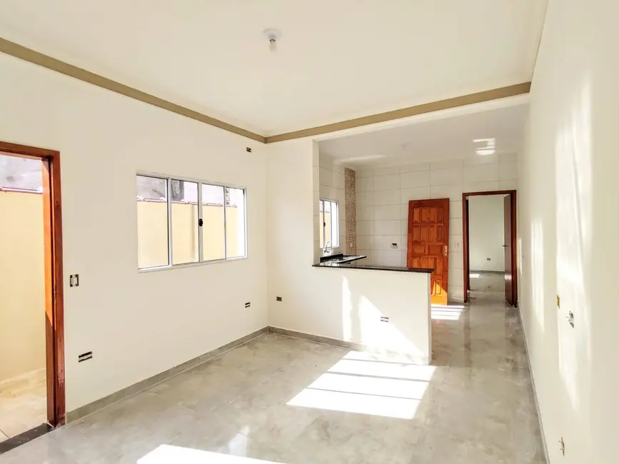 Foto 5 de Casa com 2 quartos à venda, 85m2 em Mongagua - SP