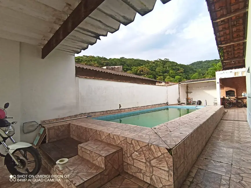 Foto 6 de Casa com 2 quartos à venda, 80m2 em Mongagua - SP