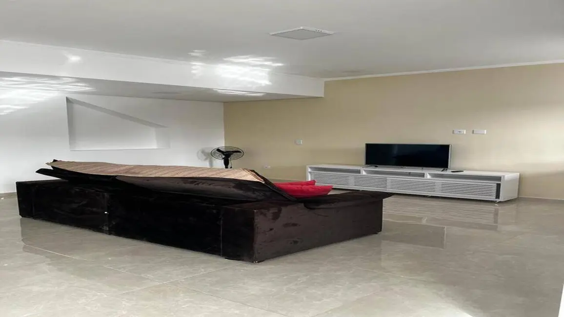 Foto 8 de Casa com 4 quartos à venda, 360m2 em Itanhaem - SP