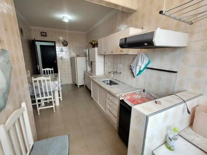 Foto 4 de Apartamento com 1 quarto à venda, 45m2 em Centro, Mongagua - SP