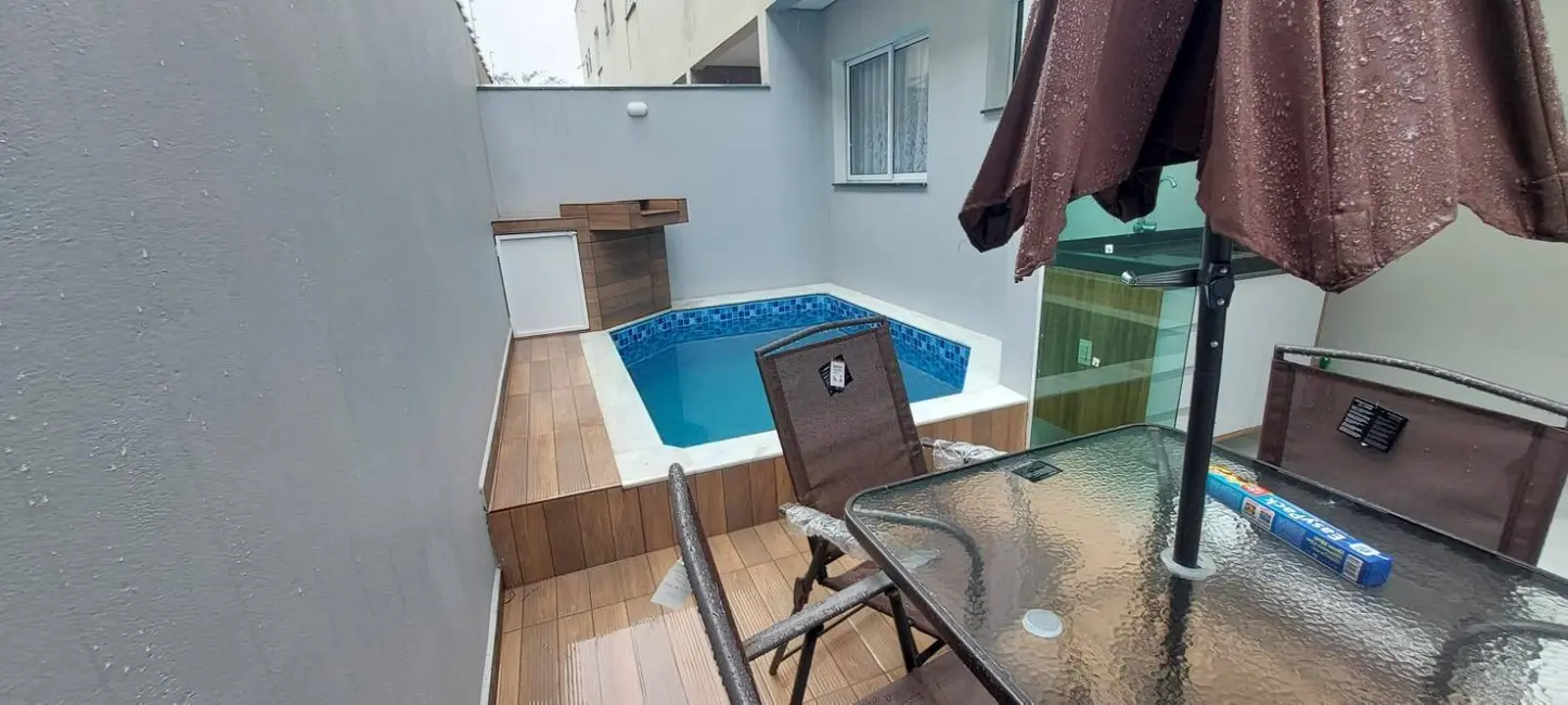 Foto 5 de Sobrado com 2 quartos à venda, 86m2 em Mongagua - SP