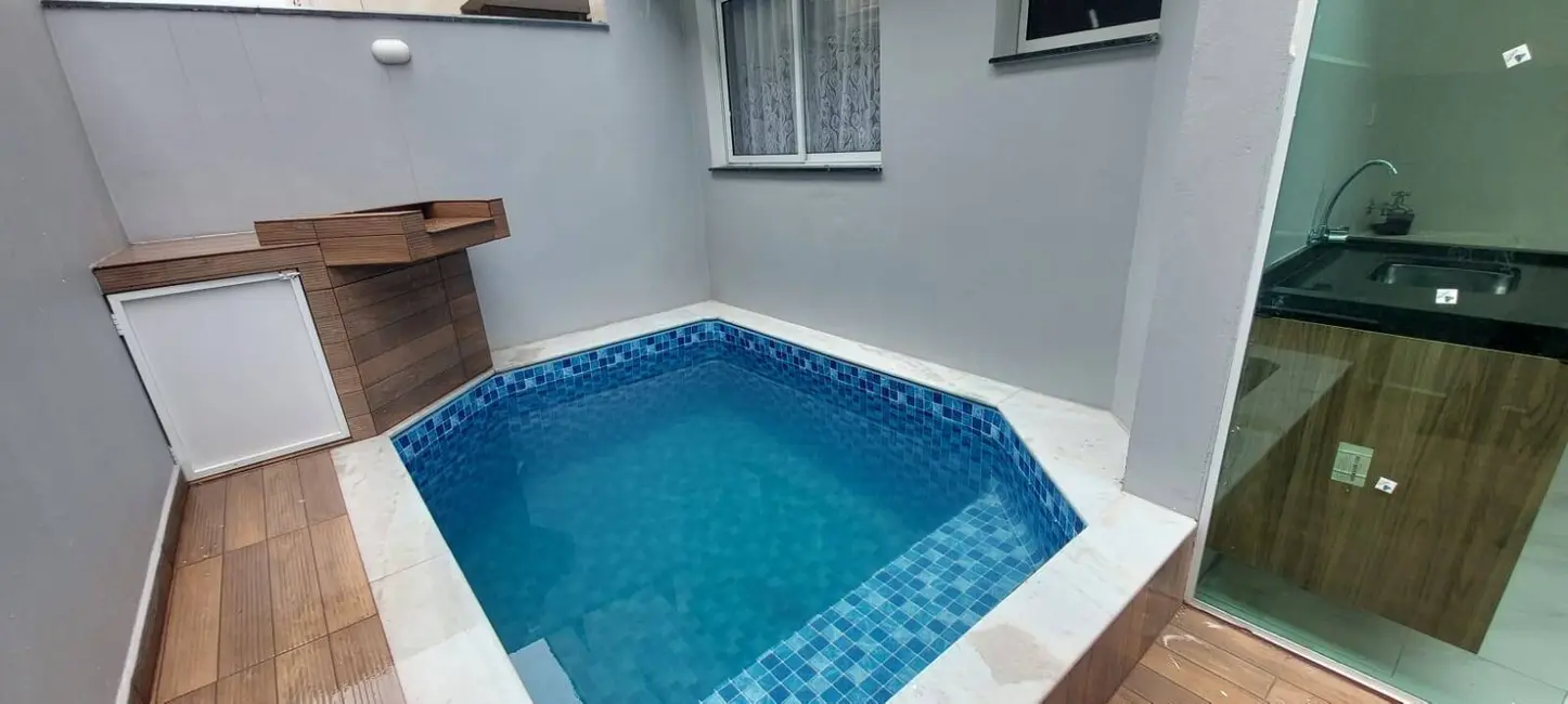 Foto 6 de Sobrado com 2 quartos à venda, 86m2 em Mongagua - SP