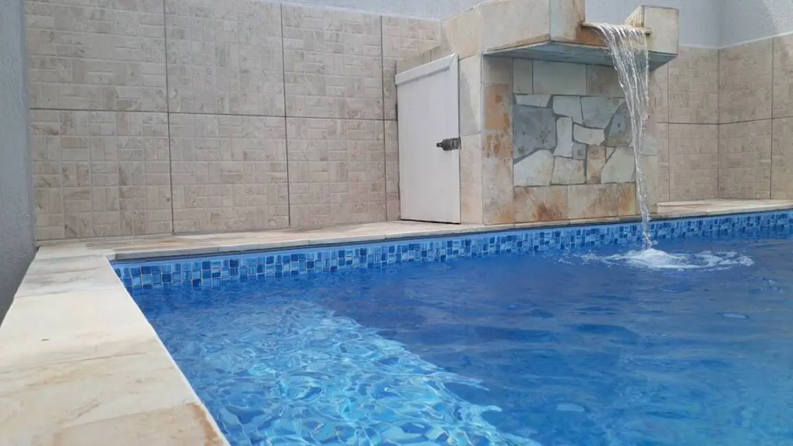 Foto 9 de Casa com 2 quartos à venda, 127m2 em Mongagua - SP