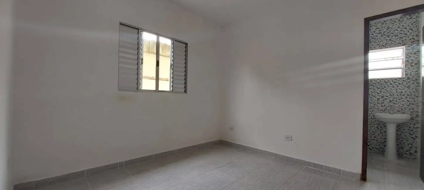 Foto 5 de Casa com 2 quartos à venda, 60m2 em Mongagua - SP