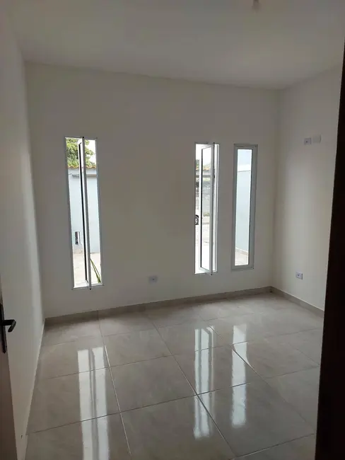 Foto 8 de Casa com 2 quartos à venda, 70m2 em Itanhaem - SP