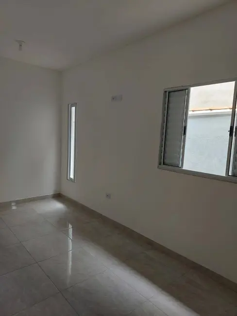 Foto 5 de Casa com 2 quartos à venda, 70m2 em Itanhaem - SP