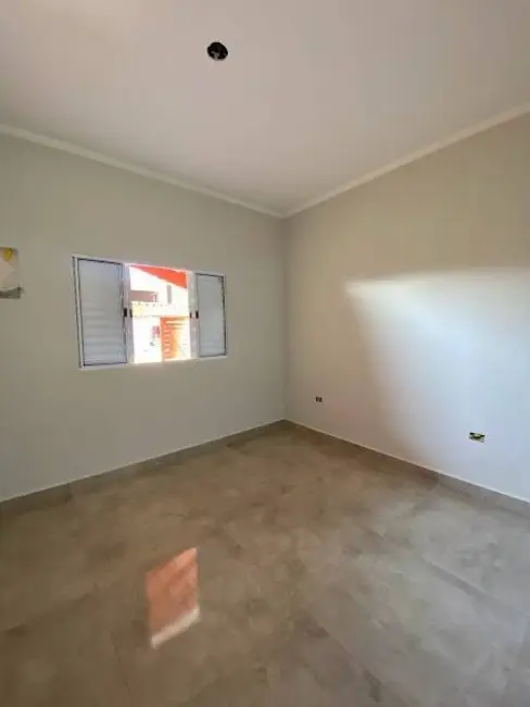 Foto 6 de Casa com 2 quartos à venda, 125m2 em Mongagua - SP