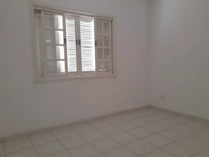 Sobrado com 2 quartos para alugar, 60m2 em Mongagua - SP - imagem 6 Foto 6 de Sobrado com 2 quartos para alugar, 60m2 em Mongagua - SP