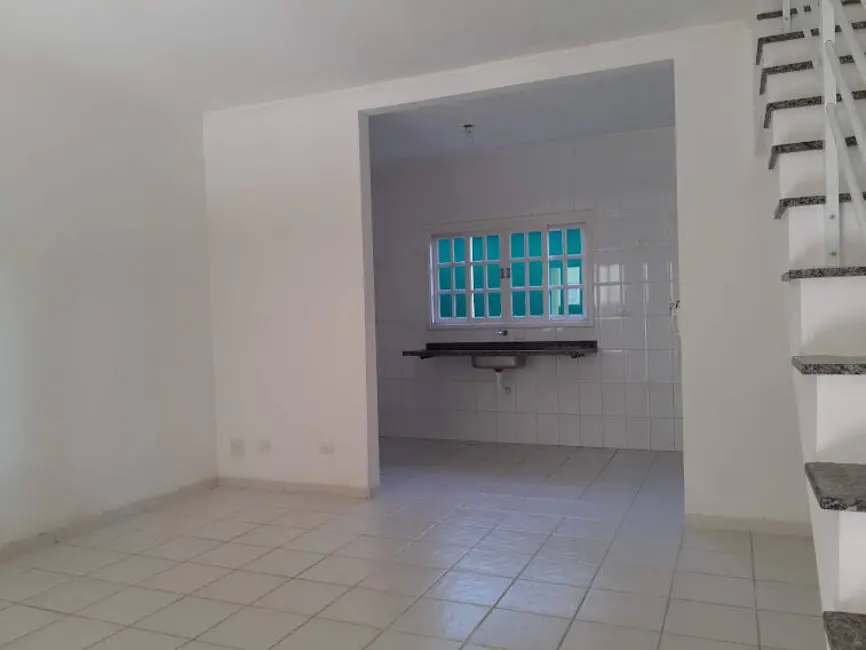 Sobrado com 2 quartos para alugar, 60m2 em Mongagua - SP - imagem 8 Foto 8 de Sobrado com 2 quartos para alugar, 60m2 em Mongagua - SP