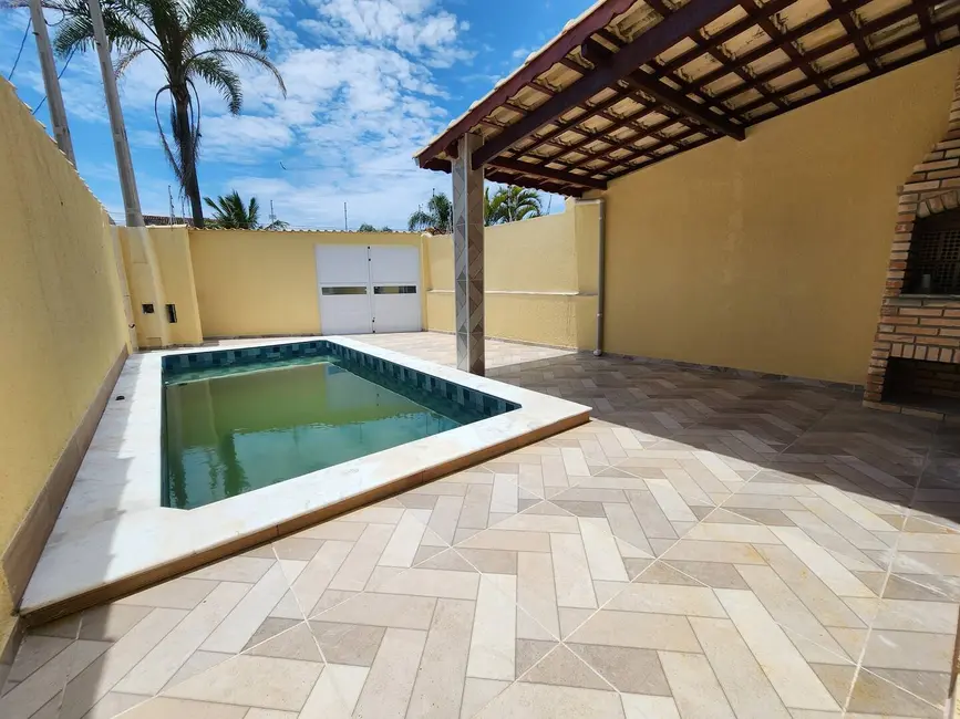 Foto 6 de Casa com 2 quartos à venda, 131m2 em Itanhaem - SP