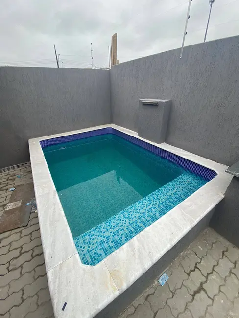 Foto 1 de Casa com 2 quartos à venda, 54m2 em Itanhaem - SP