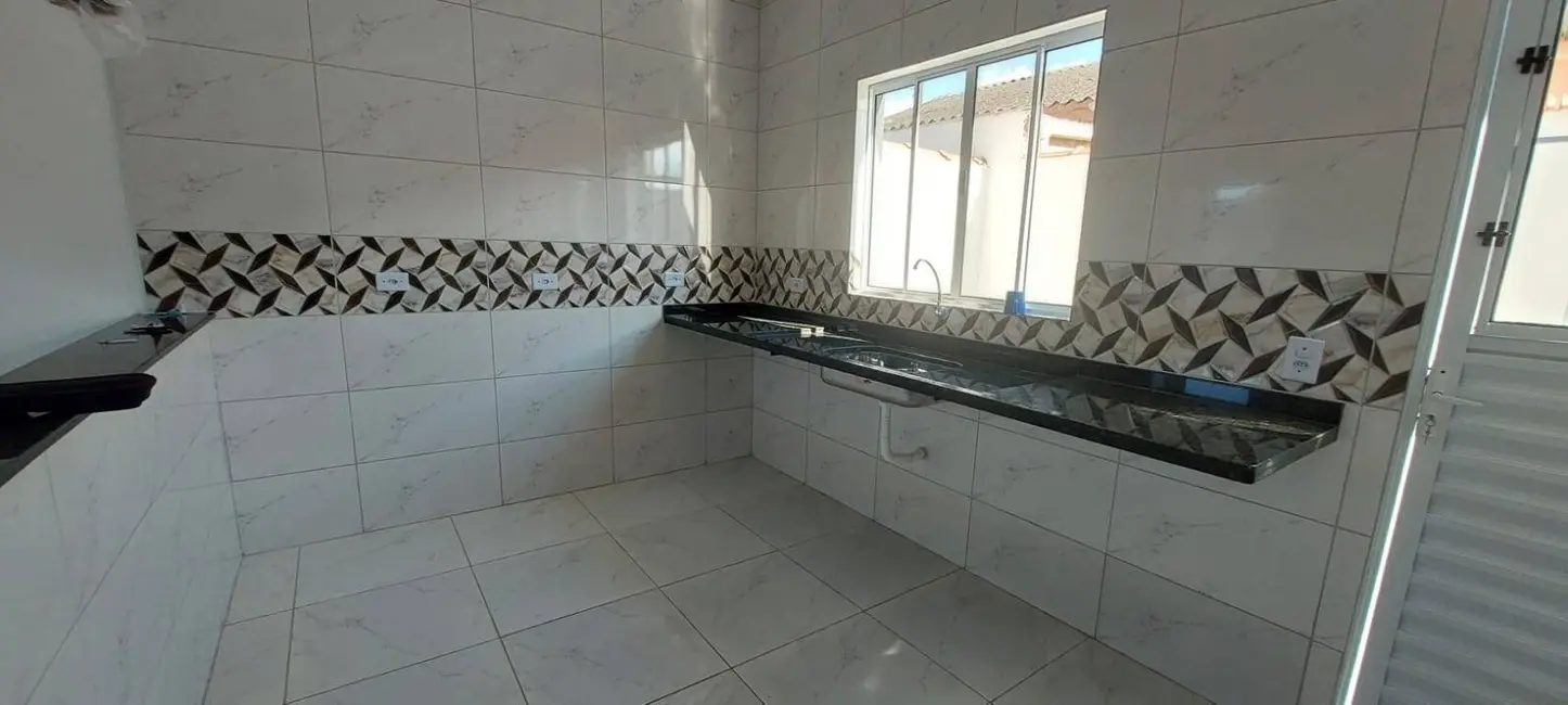 Foto 7 de Sobrado com 2 quartos à venda, 90m2 em Mongagua - SP