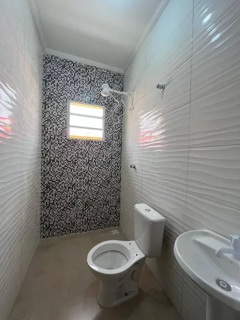 Foto 8 de Casa com 2 quartos à venda, 150m2 em Itanhaem - SP