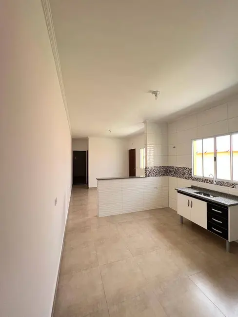 Foto 3 de Casa com 2 quartos à venda, 150m2 em Itanhaem - SP