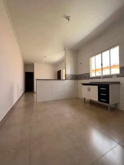 Foto 5 de Casa com 2 quartos à venda, 150m2 em Itanhaem - SP