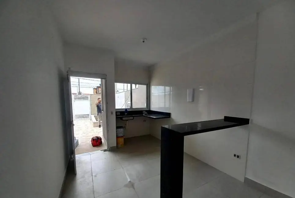 Foto 6 de Casa com 2 quartos à venda, 63m2 em Itanhaem - SP