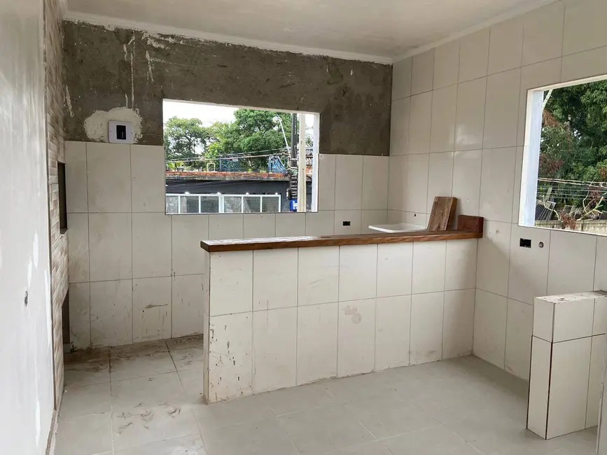 Foto 2 de Casa com 2 quartos à venda, 60m2 em Itanhaem - SP