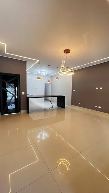Foto 2 de Casa com 3 quartos à venda, 135m2 em Caiçara, Praia Grande - SP