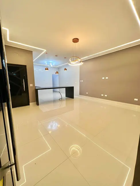 Foto 3 de Casa com 3 quartos à venda, 135m2 em Caiçara, Praia Grande - SP